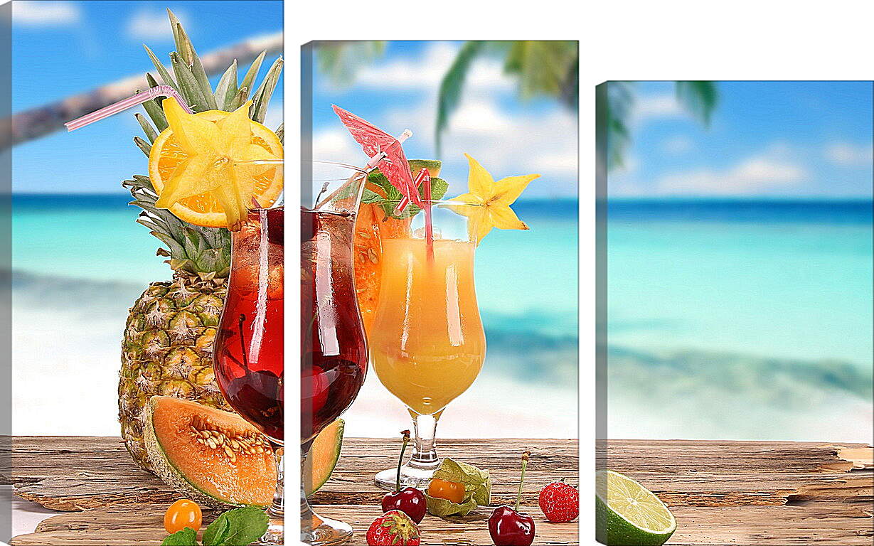 Модульная картина - Два бокала коктейля на фоне моря