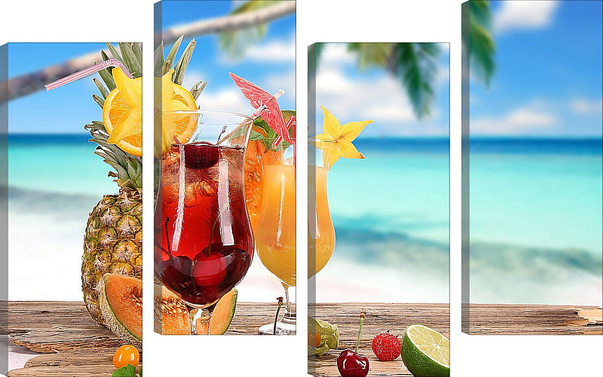 Модульная картина - Два бокала коктейля на фоне моря