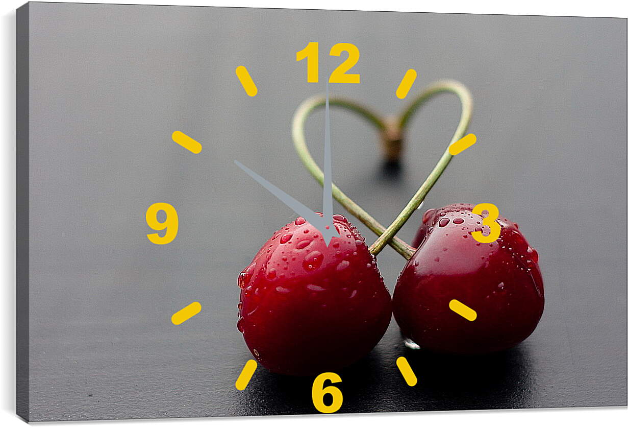 Часы картина - Две вишни переплетены в форме сердечка