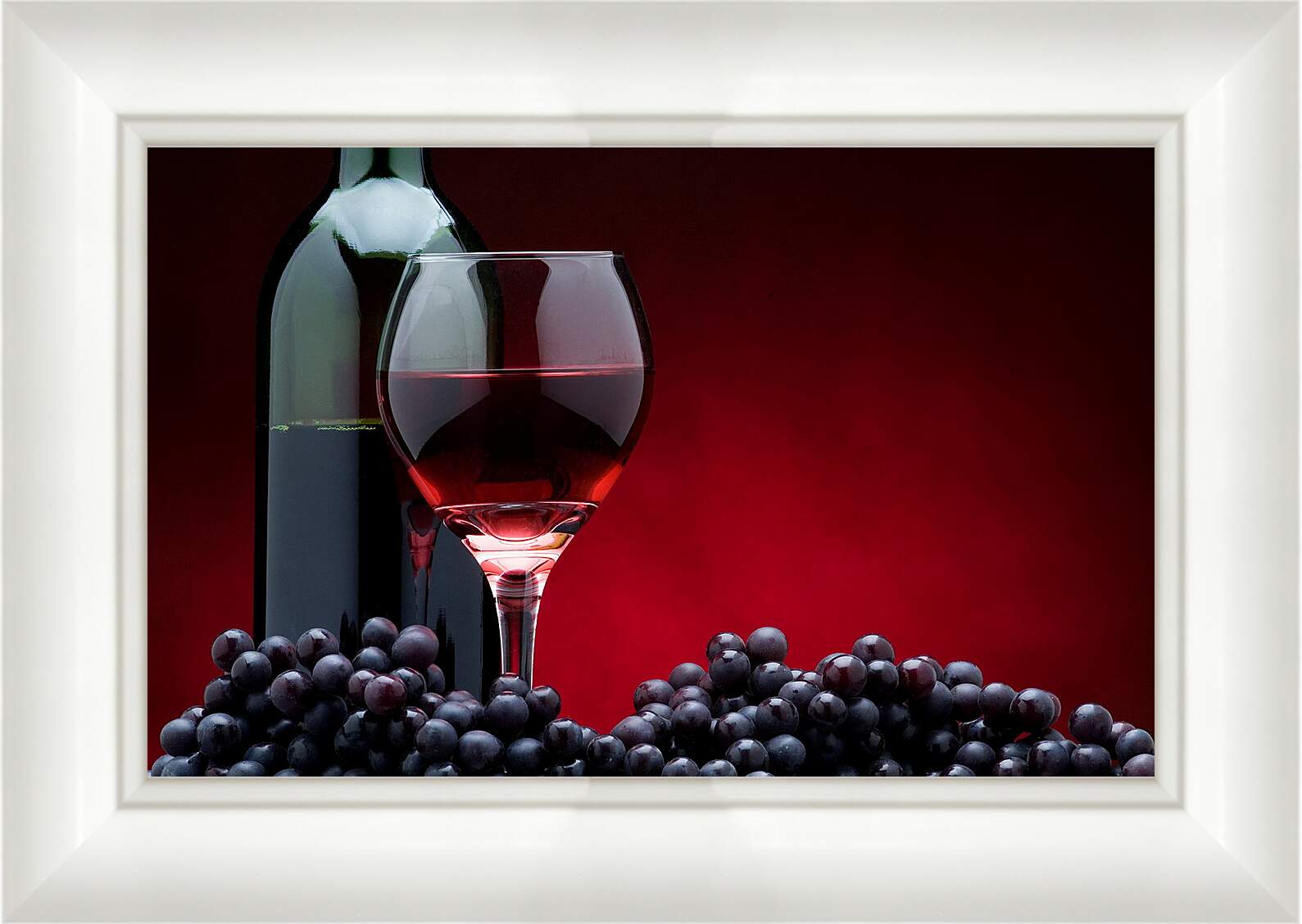 Картина в раме - Бутылка вина, виноград и бокал вина