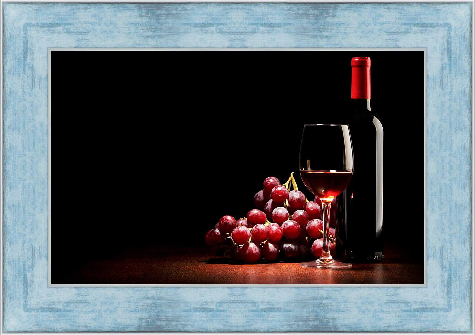 Картина в раме - Гроздь винограда, бутылка и бокал красного вина