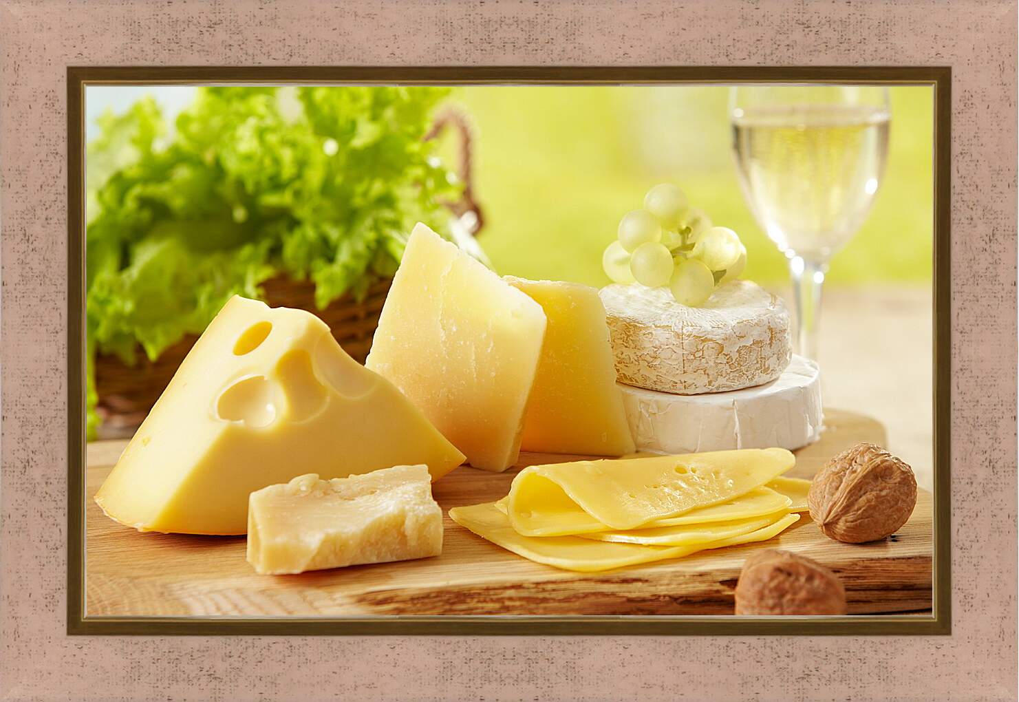Картина в раме - Сыр, орехи, виноград и бокал вина