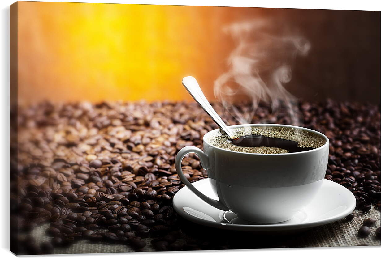 Постер и плакат - Горячая чашка кофе на фоне кофейных зёрен
