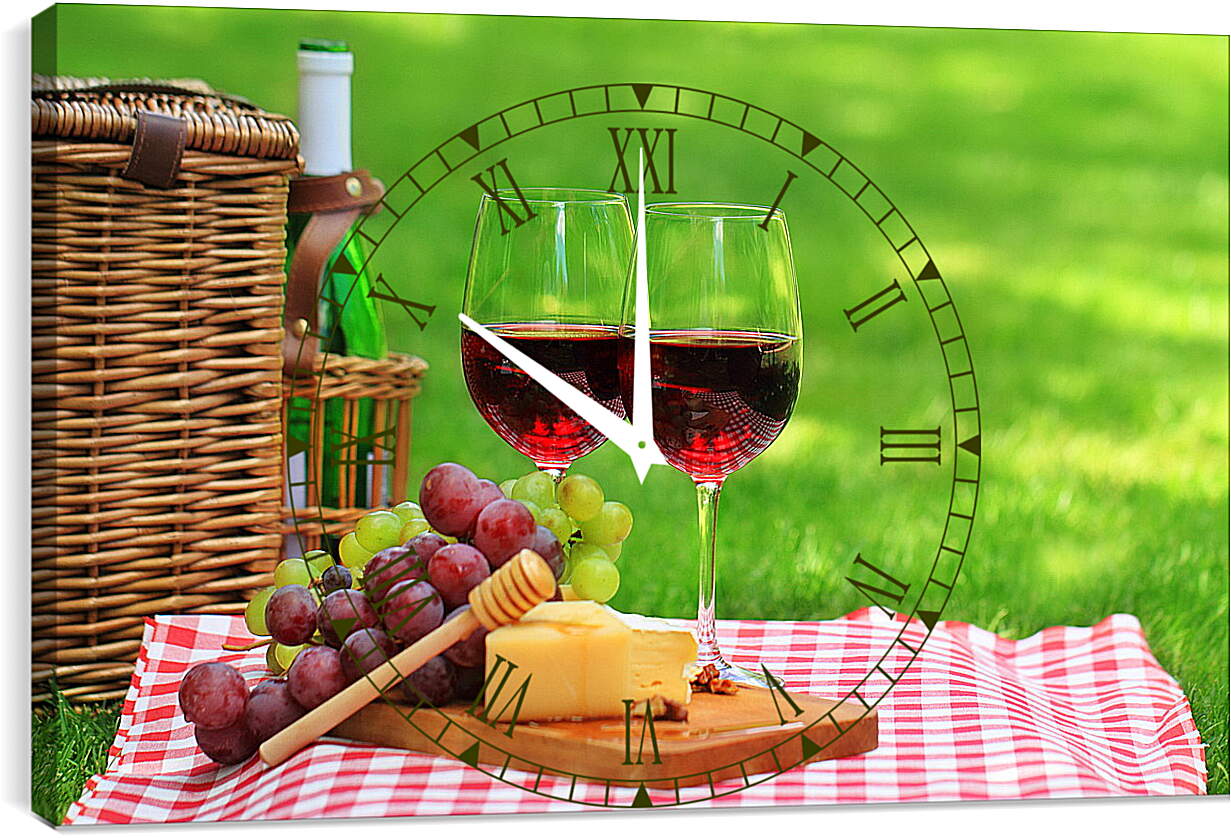 Часы картина - Гроздья винограда, сыр и два бокала красного вина