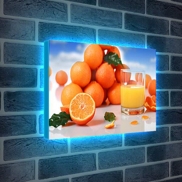Лайтбокс световая панель - Апельсиновый сок в стакане и апельсины на столе
