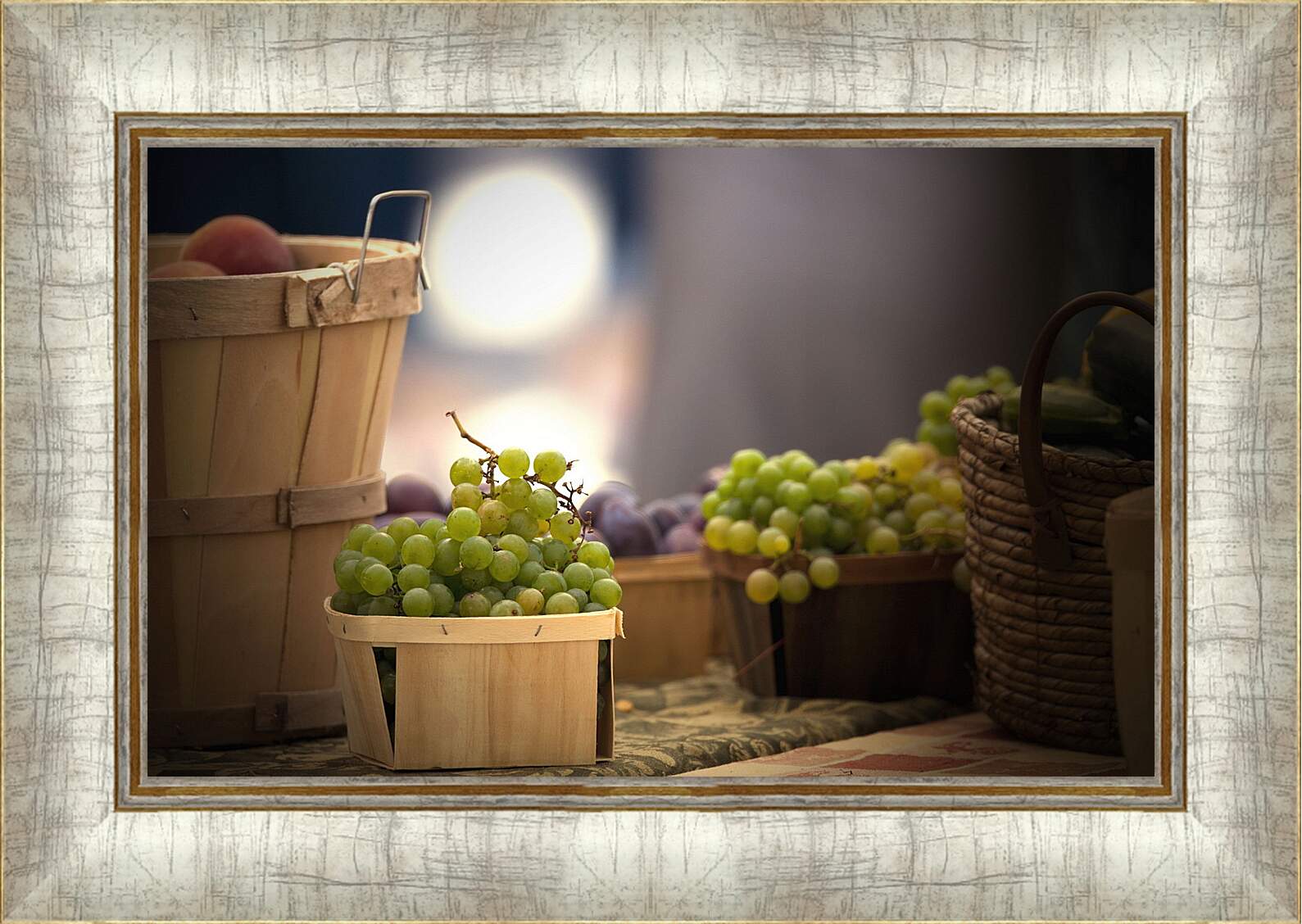 Картина в раме - Виноград, персики и сливы