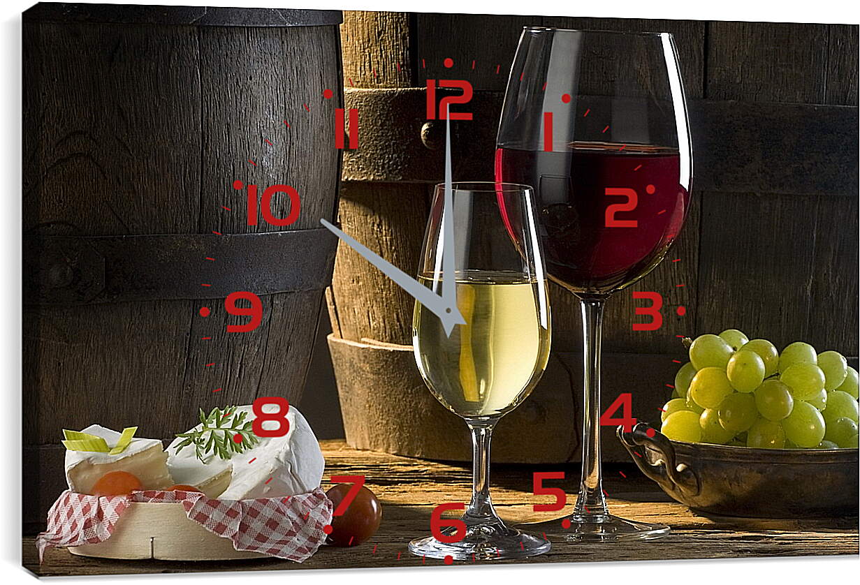Часы картина - Бокал красного и бокал белого вина с виноградом на столе