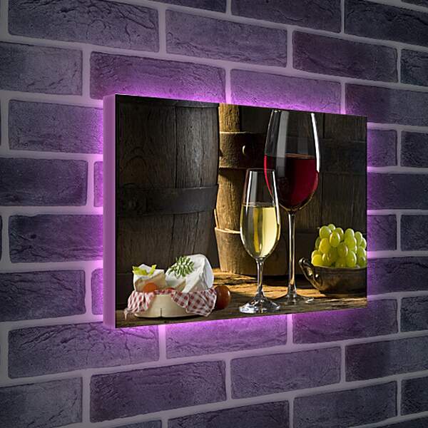 Лайтбокс световая панель - Бокал красного и бокал белого вина с виноградом на столе