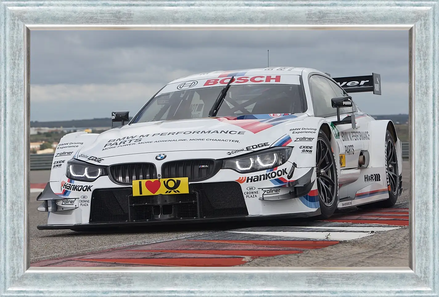 Картина в раме - BMW 4 DTM (БМВ 4 ДТМ)