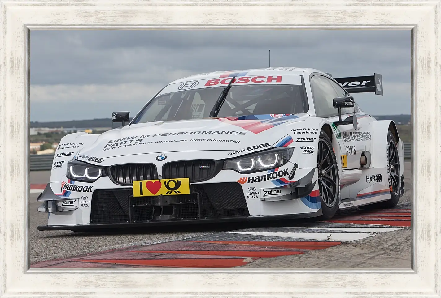 Картина в раме - BMW 4 DTM (БМВ 4 ДТМ)