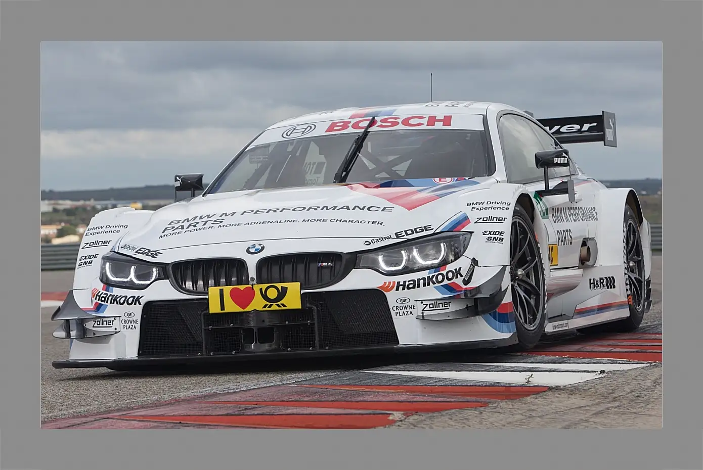 Картина в раме - BMW 4 DTM (БМВ 4 ДТМ)