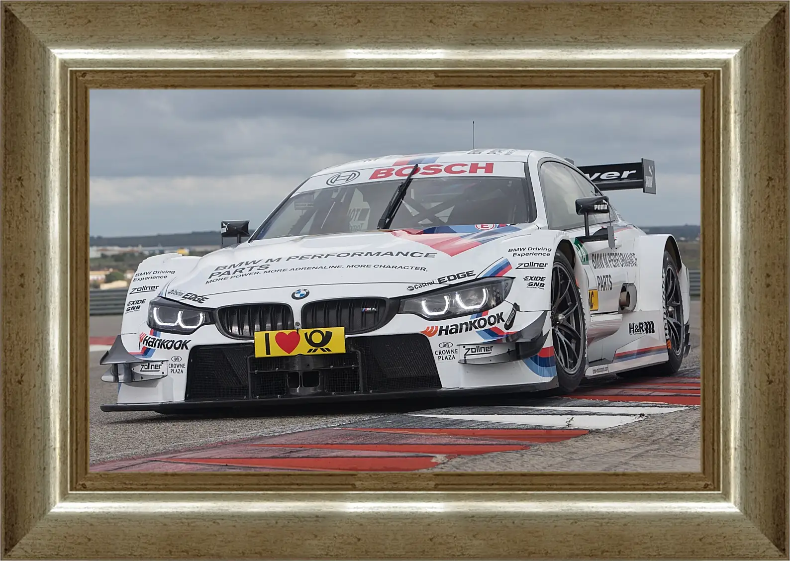 Картина в раме - BMW 4 DTM (БМВ 4 ДТМ)