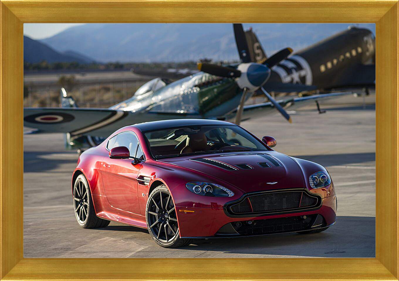 Картина в раме - Aston Martin V12