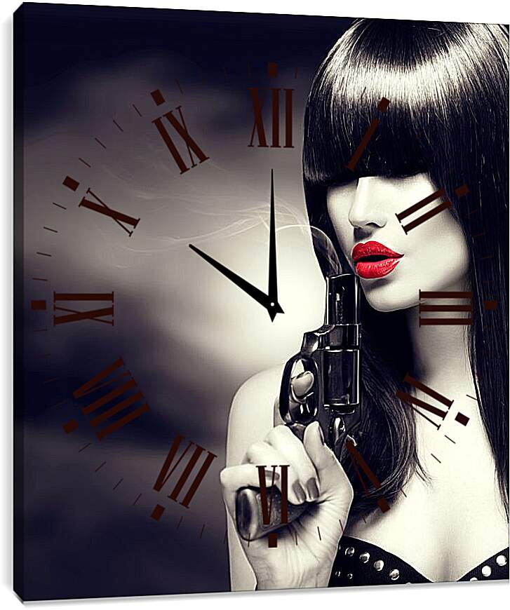 Часы картина - Девушка с револьвером