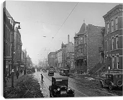 Постер на подрамнике - Gangsters hideout across from slaying scene in Chicago, Illinois. This is a view of the 2100 block of North Clark Street, Chicago. The building on th - Чикаго, штат Иллинойс
Постер на подрамнике - Gangsters hideout across from slaying scene in Chicago, Illinois. This is a view of the 2100 block of North Clark Street, Chicago. The building on th - Чикаго, штат Иллинойс