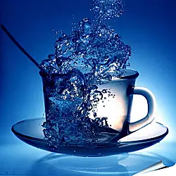 Плакат на стену - Всплеск воды в чашке Плакат на стену - Всплеск воды в чашке