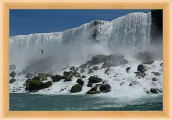 Картина в раме - Огромный водопад Картина в раме - Огромный водопад
