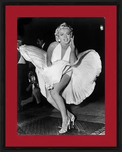 Картина в раме - Мерилин Монро (Marilyn Monroe) Картина в раме - Мерилин Монро (Marilyn Monroe)