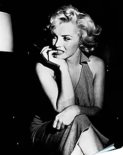 Плакат на стену - Мерилин Монро (Marilyn Monroe) Плакат на стену - Мерилин Монро (Marilyn Monroe)